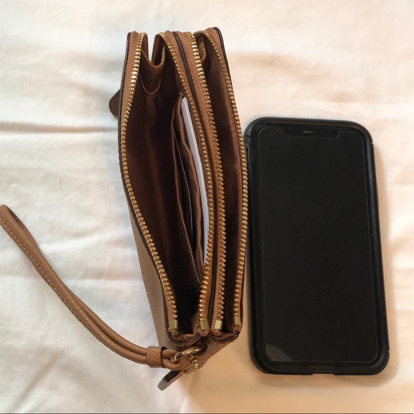 Coach Double Corner Zip Wristlet in Light Saddle - Picture 7 of 8